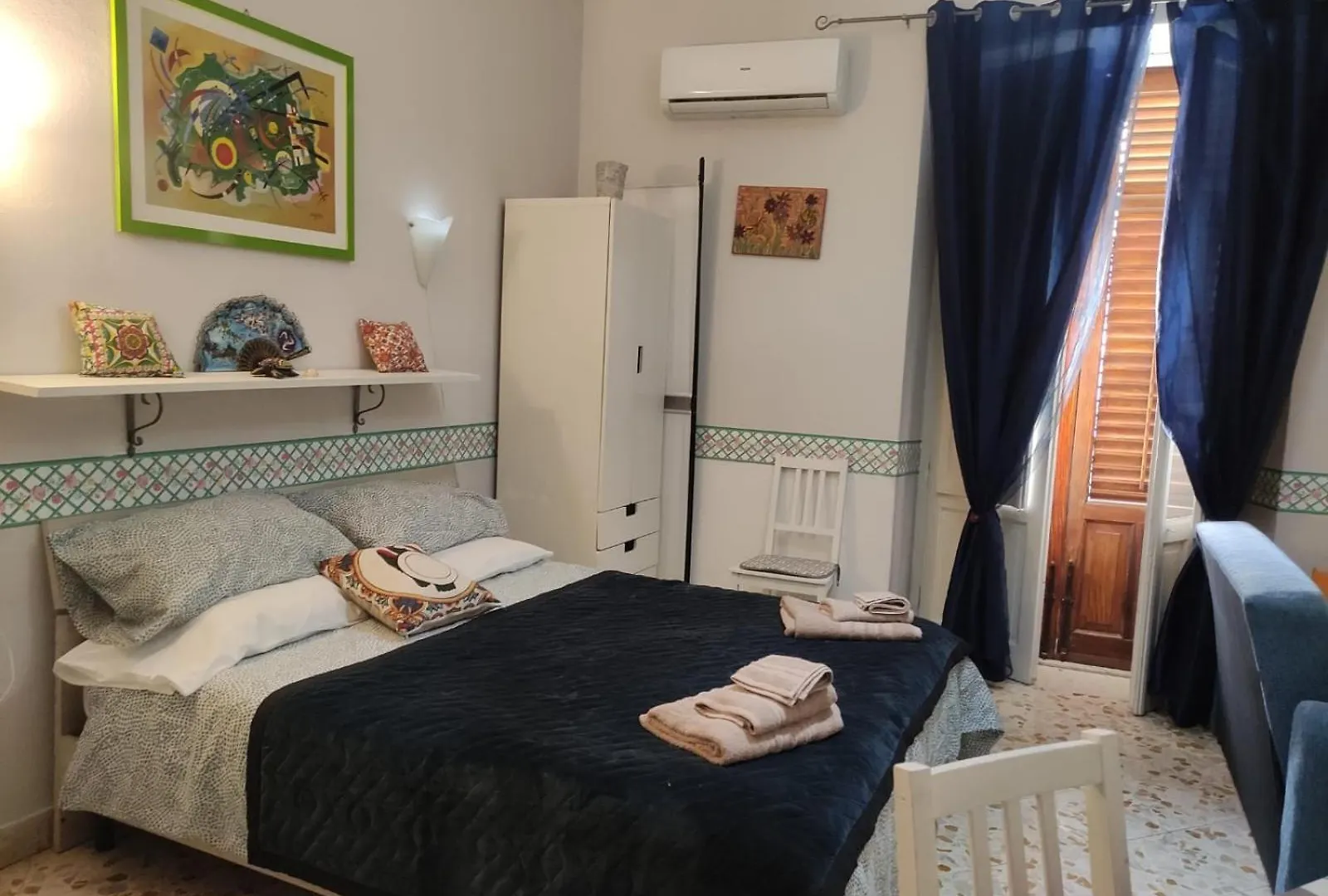 La Gorgone City Center Apartments Casteldaccia 0*,  Italy